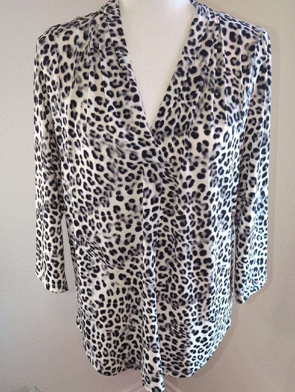Leopard Print Drape Neck Women's Top - Black & White